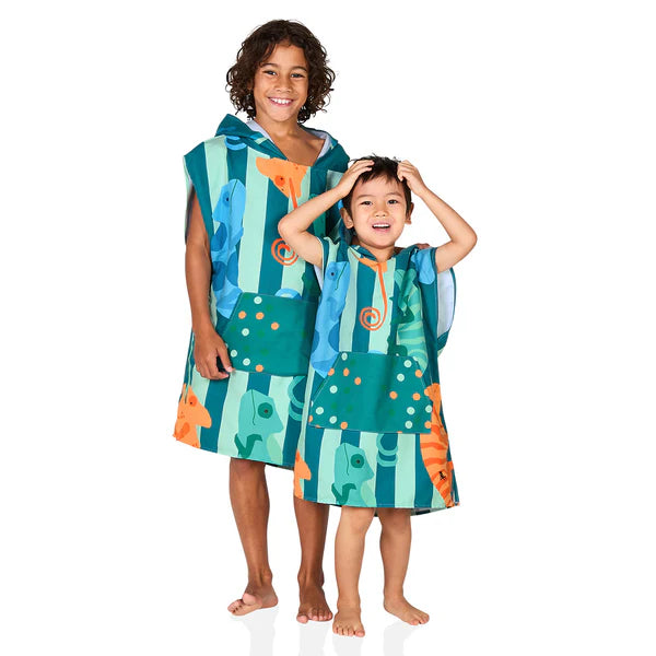 Poncho Child Dock and Bay image 1